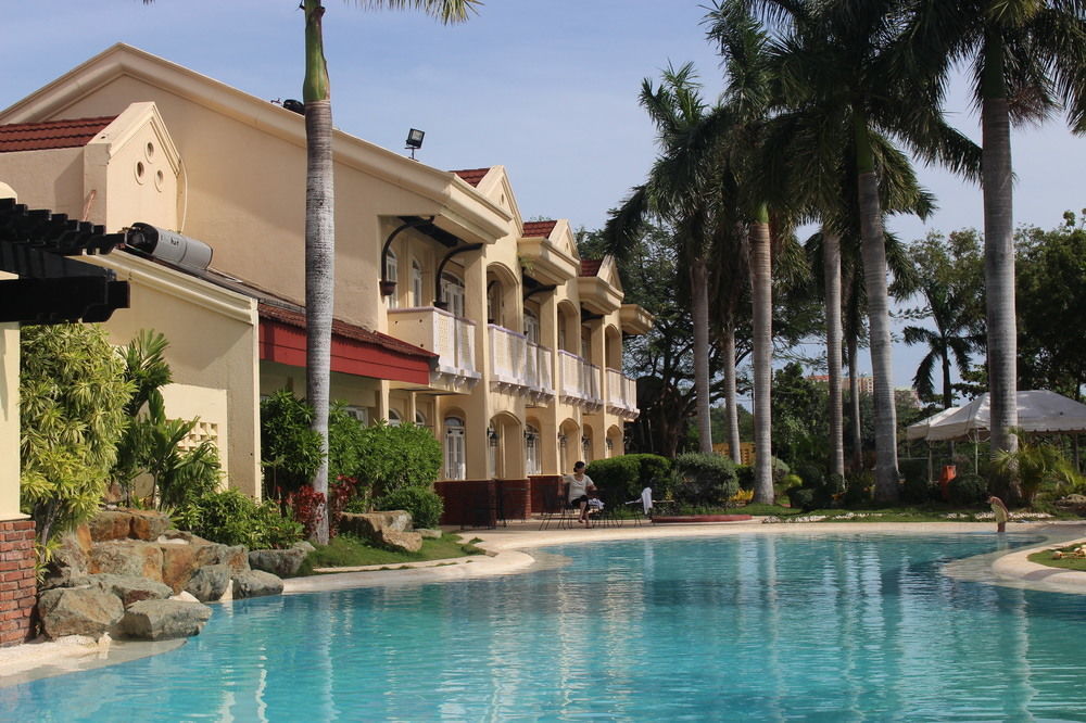 Vista Mar Beach Resort And Country Club Мактан Экстерьер фото